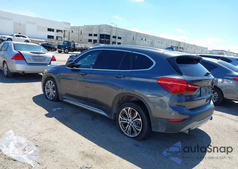 2016 BMW X1 xDrive28I z USA, uszkodzony, nr VIN WBXHT3Z38G4A50758